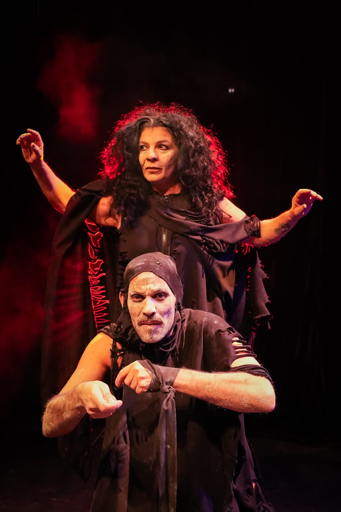 Daniela Flor e Daniel Costa estreiam Um Céu de Assombro no Teatro Cacilda Becker