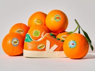 Cores e afeto nos pés: VEJA lança tênis infantil em collab com The Social Food