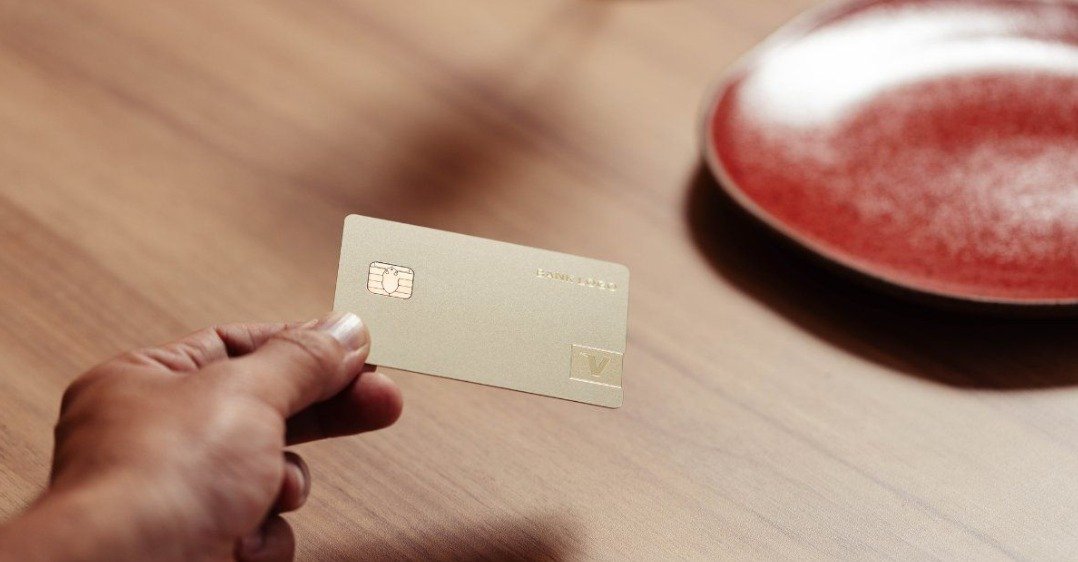 Itaú Private Bank disponibiliza cartão de crédito com 2 voos de helicóptero por ano e mais de 50 benefícios