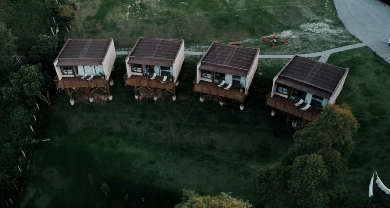 Villa Langma se firma como novo refúgio sustentável e intimista na Serra da Mantiqueira, em São Paulo