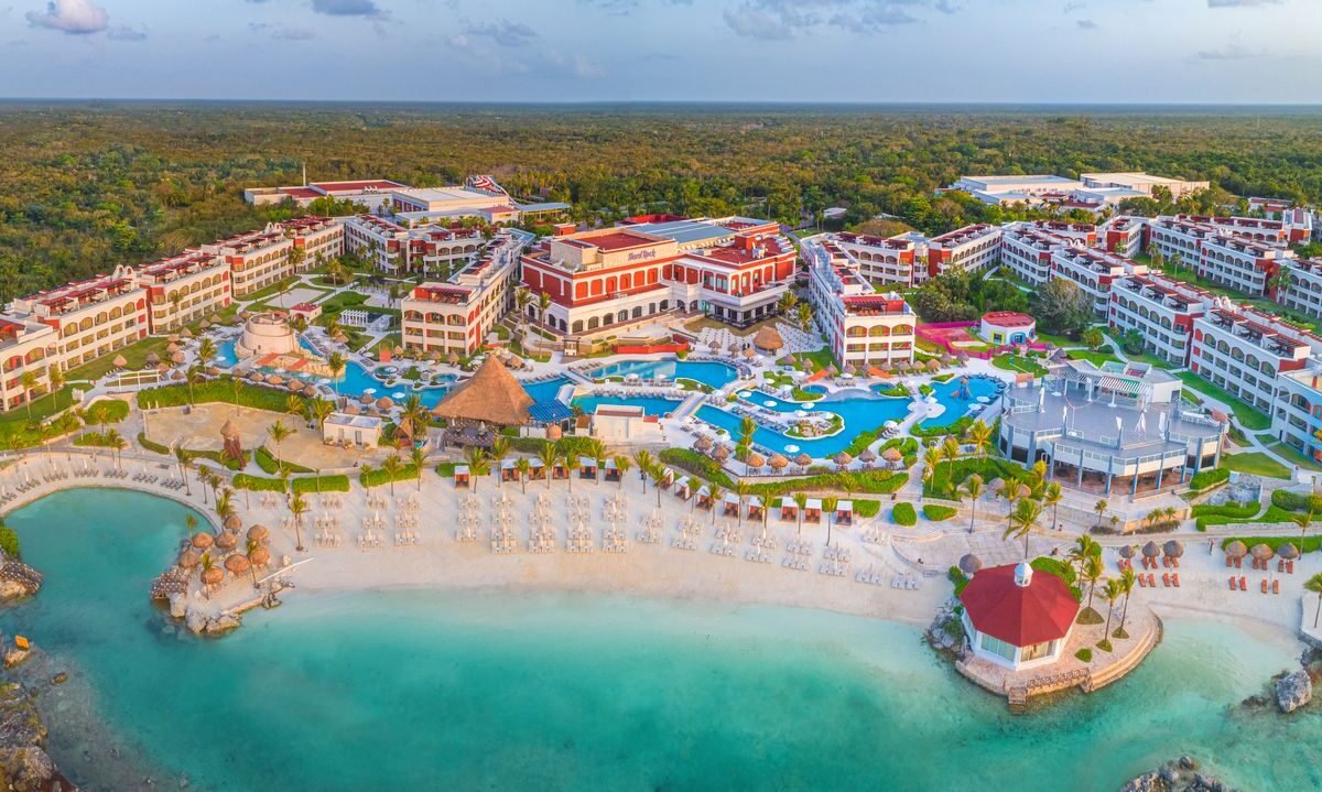 Hard Rock Hotel Riviera Maya aposta em experiências exclusivas para adultos e famílias no verão mexicano