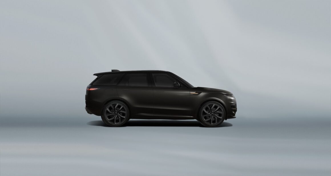 Range Rover Sport Obsidian Black Edition chega ao Brasil em série limitada inspirada na pedra obsidiana
