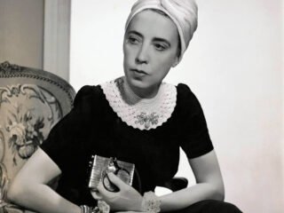 Elsa Schiaparelli: a mulher que colocou o surrealismo no guarda-roupa