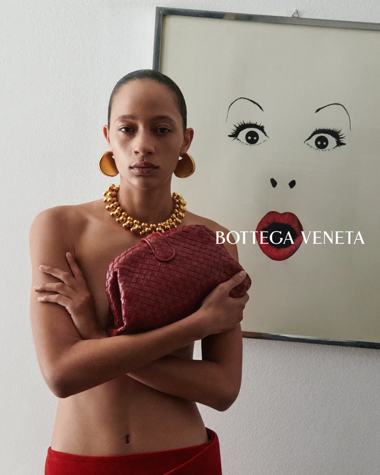 O que é seu, para sempre | Bottega Veneta lança IL MIO, coleção que coloca a bolsa no centro
