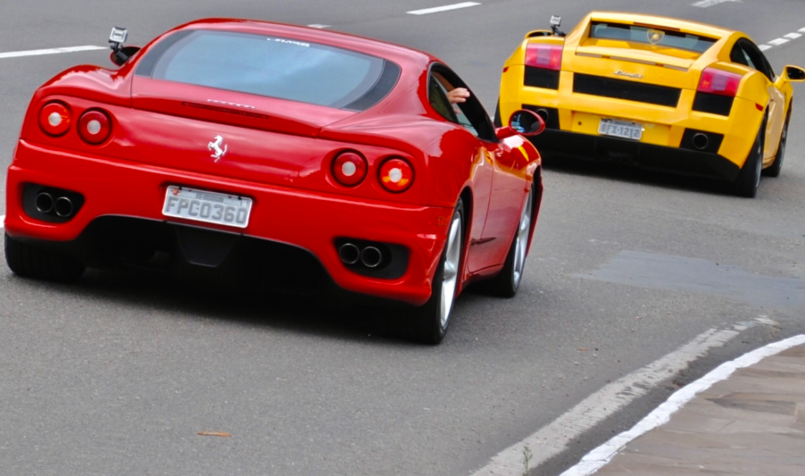 Super Carros celebra 15 anos transformando o sonho de dirigir superesportivos em uma das maiores atrações de Gramado