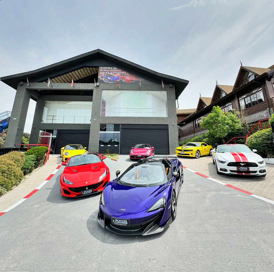 Super Carros celebra 15 anos transformando o sonho de dirigir superesportivos em uma das maiores atrações de Gramado