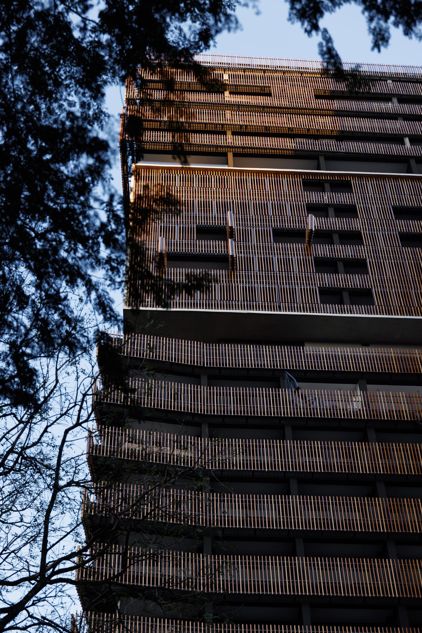 v3rso Jardins: novo hotel do Grupo Emiliano redefine o luxo urbano nos Jardins