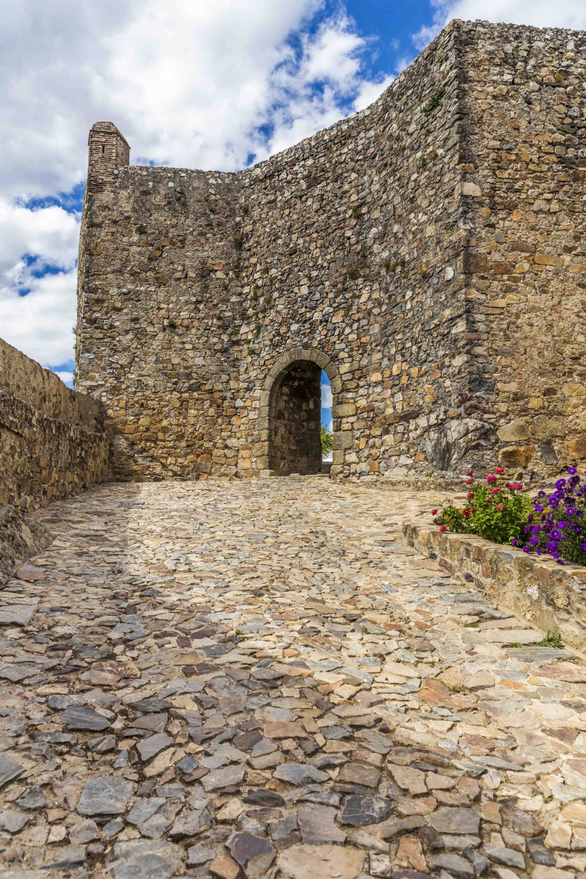 6 cidades e vilas amuralhadas para conhecer no Alentejo