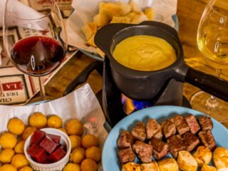 Festival de Fondue retorna ao Clube dos 500 e transforma o inverno em experiência gastronômica no interior de São Paulo