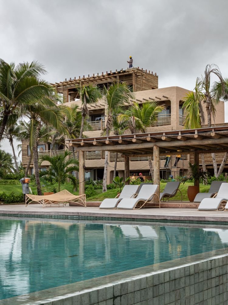 Grupo Brava conclui hotel Aqua de Mar e reforça expansão do turismo de alto padrão no litoral do Ceará