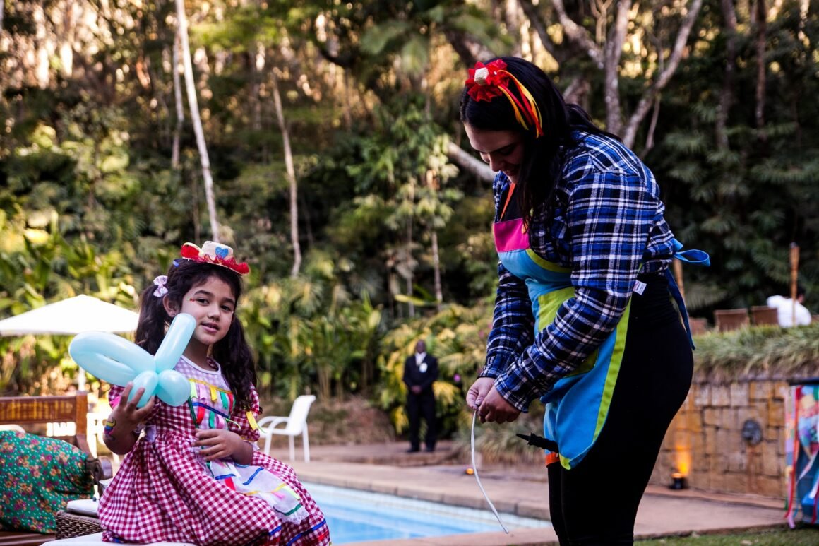 Arraiás de luxo movimentam a Serra Fluminense com gastronomia, música e tradição
