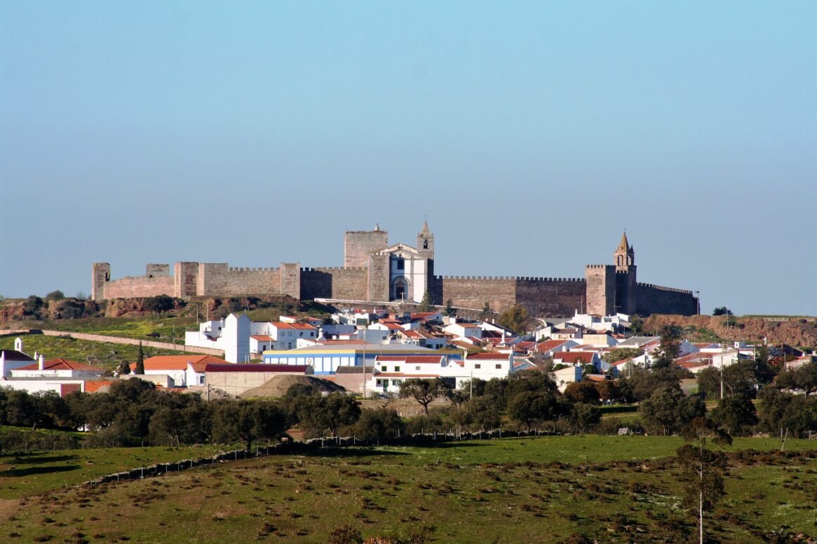 6 cidades e vilas amuralhadas para conhecer no Alentejo