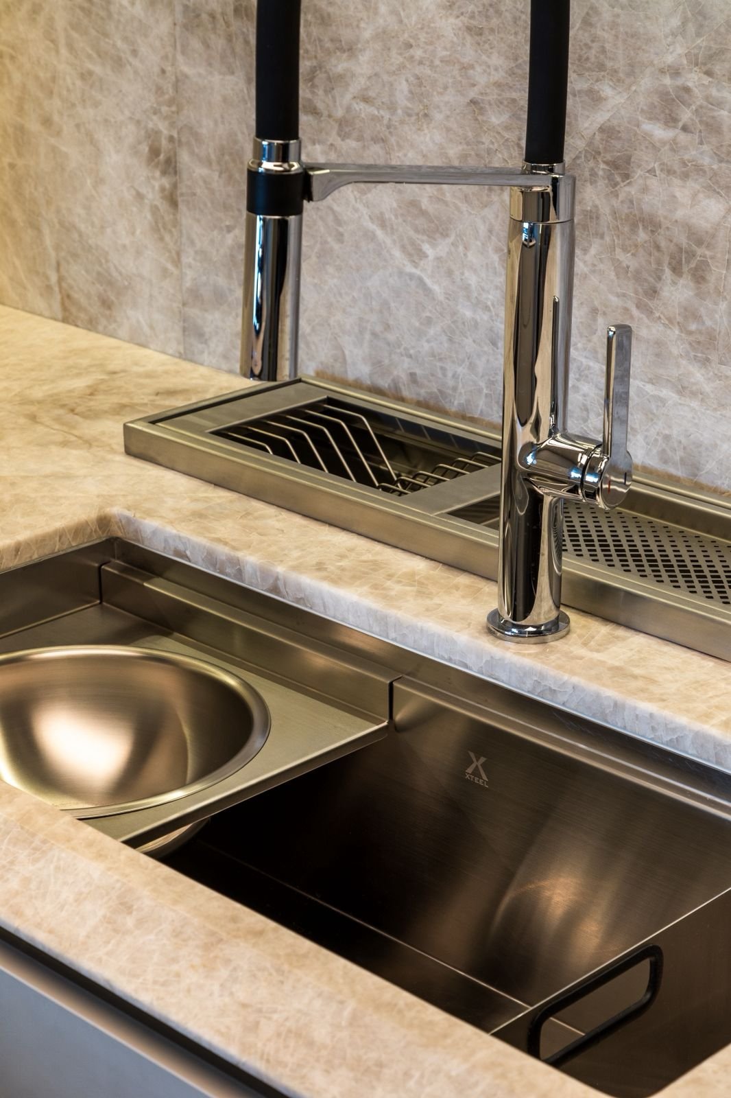 Cozinha inteligente redefine o conceito de luxo nas residências de alto padrão