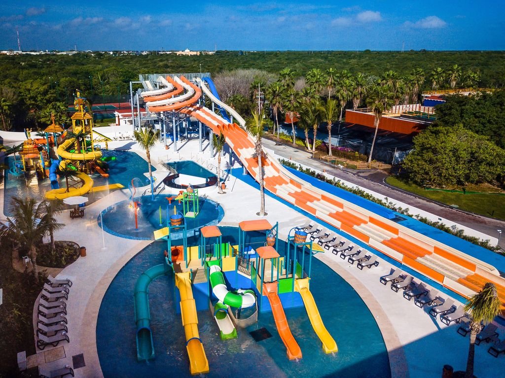 Hard Rock Hotel Riviera Maya aposta em experiências exclusivas para adultos e famílias no verão mexicano