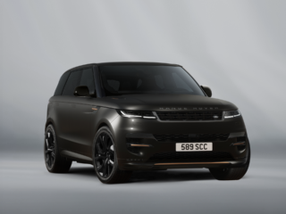 Range Rover Sport Obsidian Black Edition chega ao Brasil em série limitada inspirada na pedra obsidiana