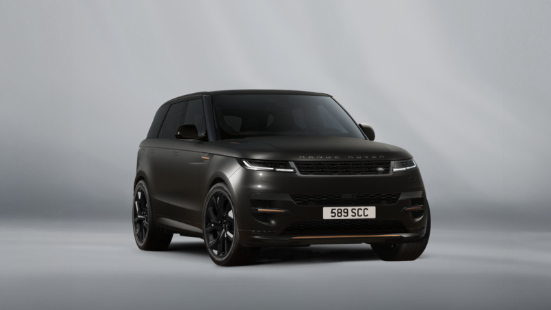 Range Rover Sport Obsidian Black Edition chega ao Brasil em série limitada inspirada na pedra obsidiana