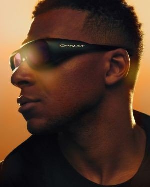 Oakley amplia Players Collection com Mbappé, Jaylen Brown e Alexia Putellas