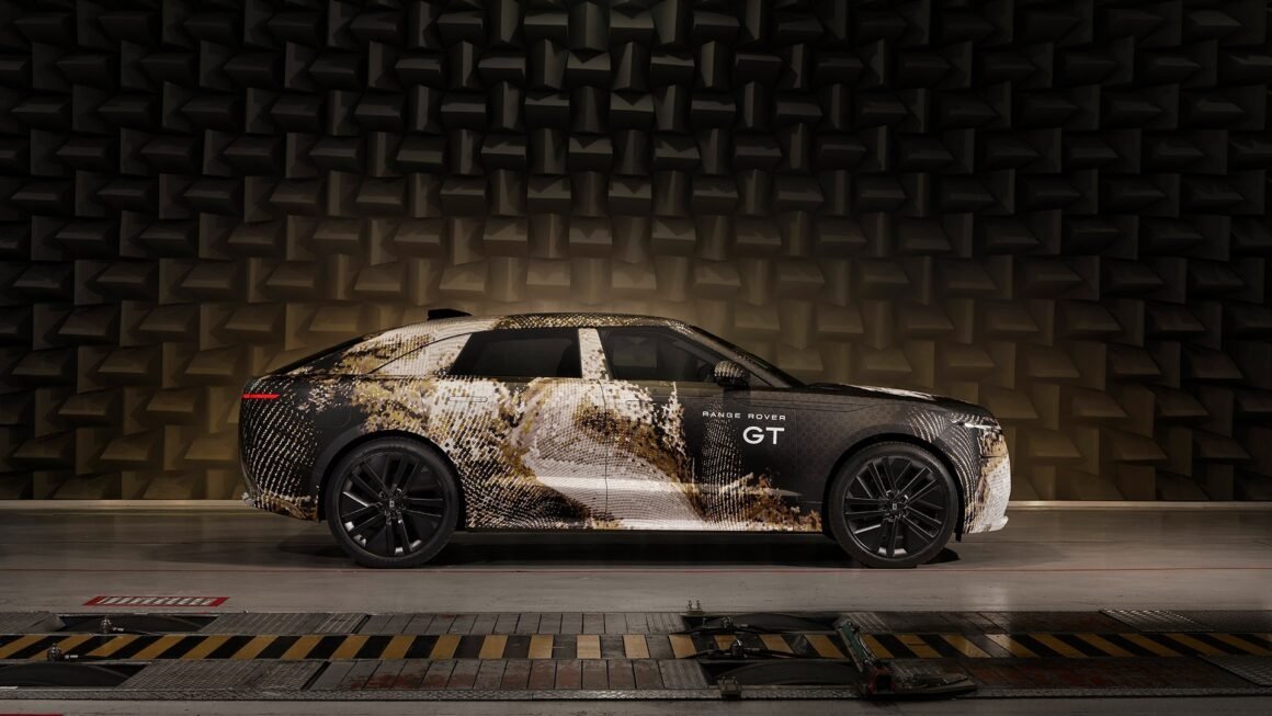 Range Rover revela GT, seu primeiro grand tourer elétrico
