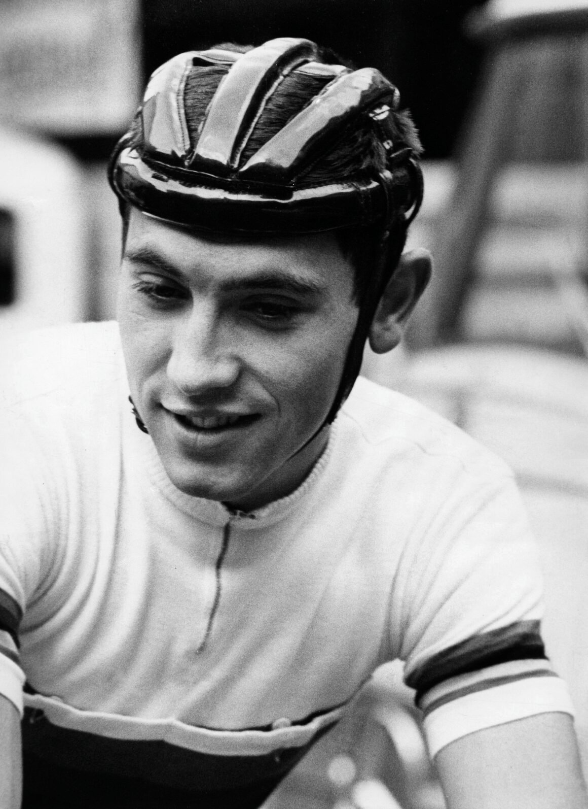 Breitling homenageia Eddy Merckx com relógio de edição limitada