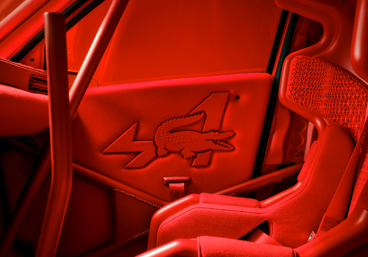 Lacoste e Alpine unem moda e automobilismo em colaboração inspirada na engenharia francesa