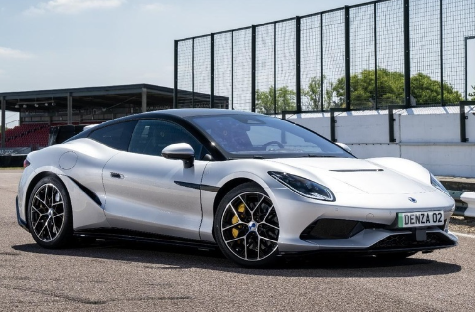 Denza apresenta esportivo Z e tecnologia de recarga em cinco minutos no Festival de Goodwood