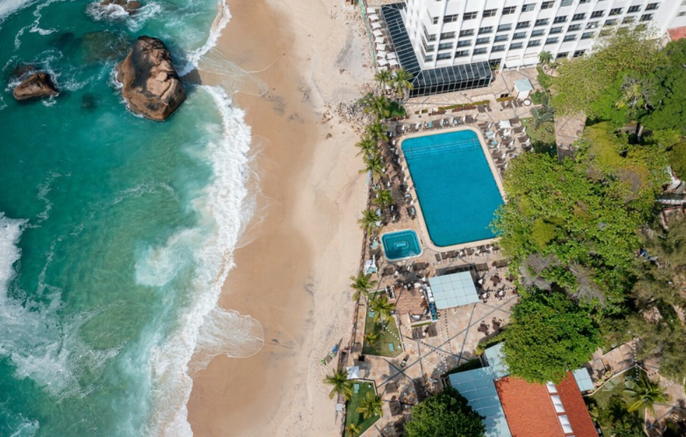 Réveillon 2027: hotéis de luxo para reservar com antecedência no Brasil