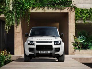 Defender Vertex estreia como nova referência do conceito Tough Luxury