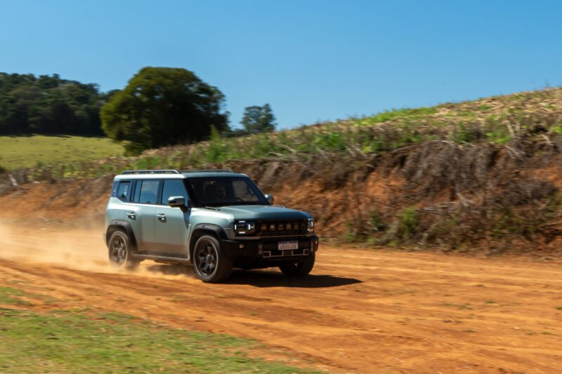 JETOUR T2 XWD 4x4 chega ao Brasil com 597 cv e maior bateria entre os SUVs híbridos plug-in
