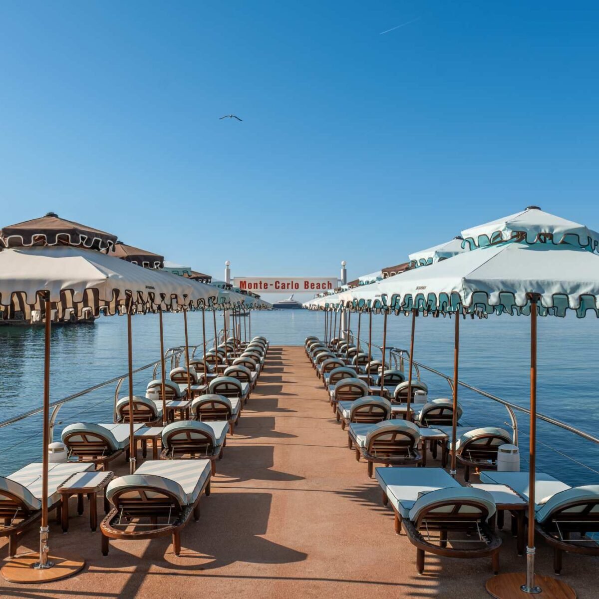 Jacquemus leva seu verão mediterrâneo de volta a Monte-Carlo
