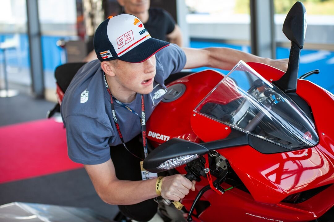 Fórmula 1, MotoGP e a Geração Z: como o automobilismo virou fenômeno de lifestyle
