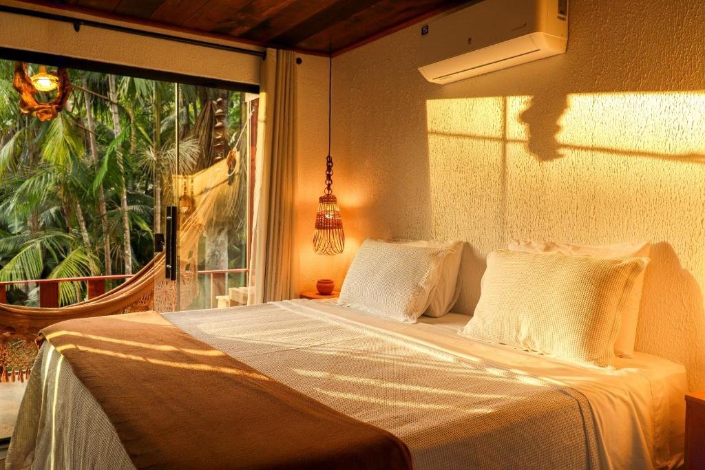 Booking.com reúne destinos brasileiros para celebrar o Dia da Amizade em viagens entre amigos