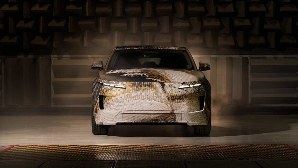 Range Rover revela GT, seu primeiro grand tourer elétrico