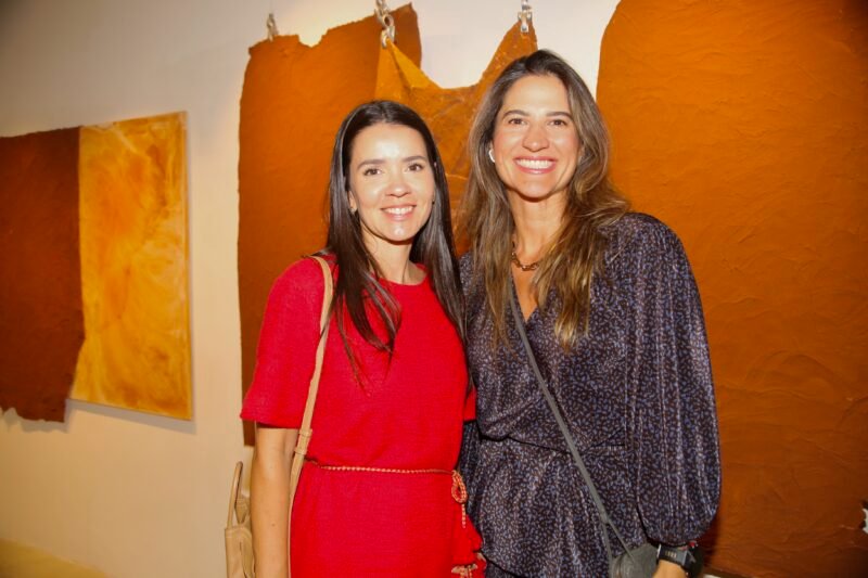 Viviana Ximenes reúne convidados na abertura de “O Tempo que Não Cabe Aqui”