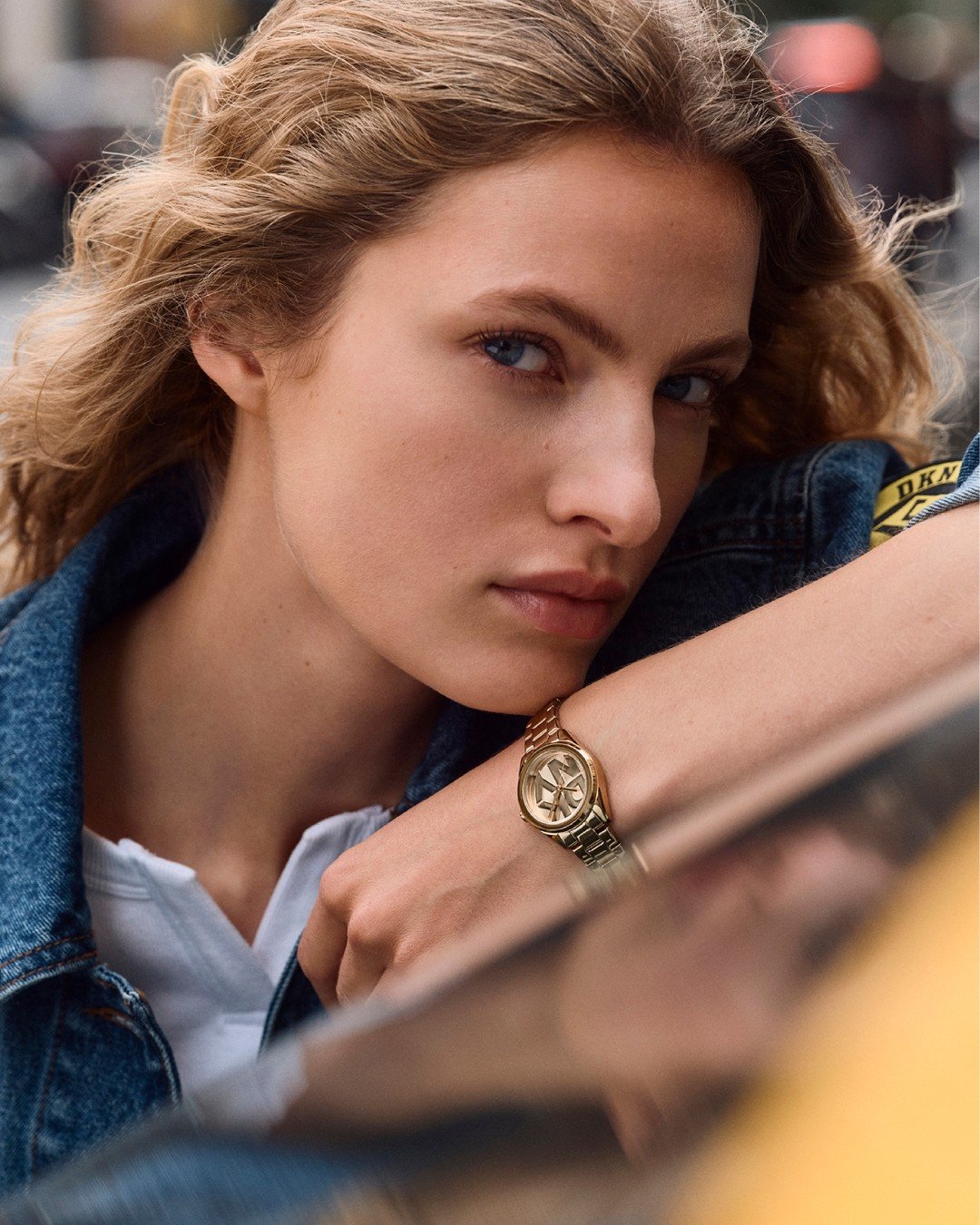 DKNY Watches apresenta coleção Spring/Summer 2026 inspirada na energia e no estilo de Nova York