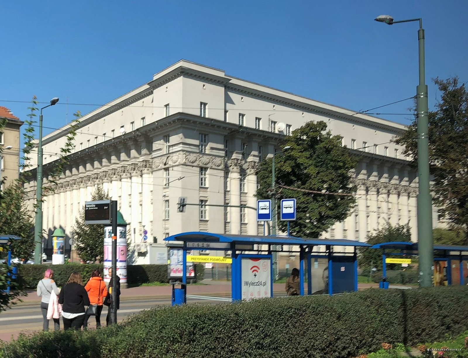 O banco virou hotel. E o cofre, spa