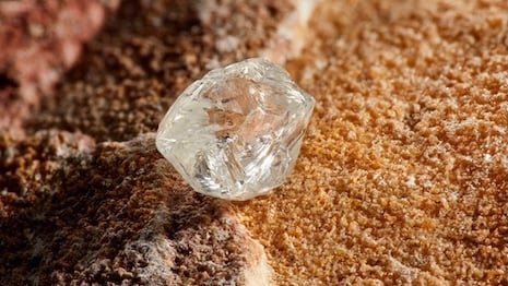 De Beers aproxima diamantes, arte e artesanato em Veneza e Londres