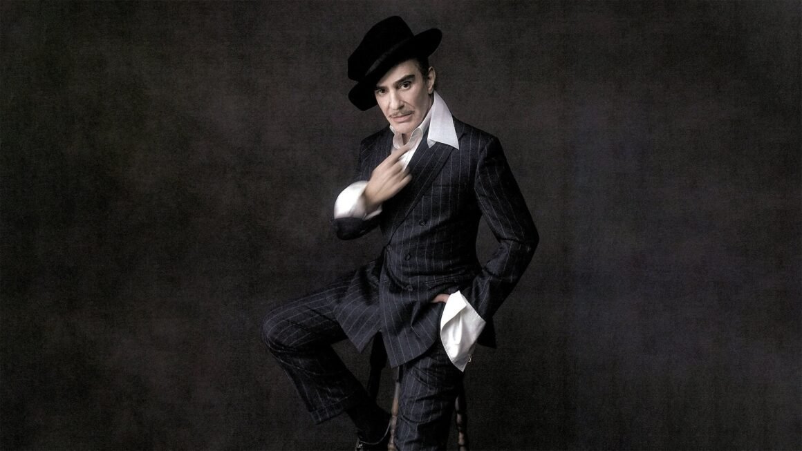Met cancela retrospectiva de John Galliano prevista para 2027