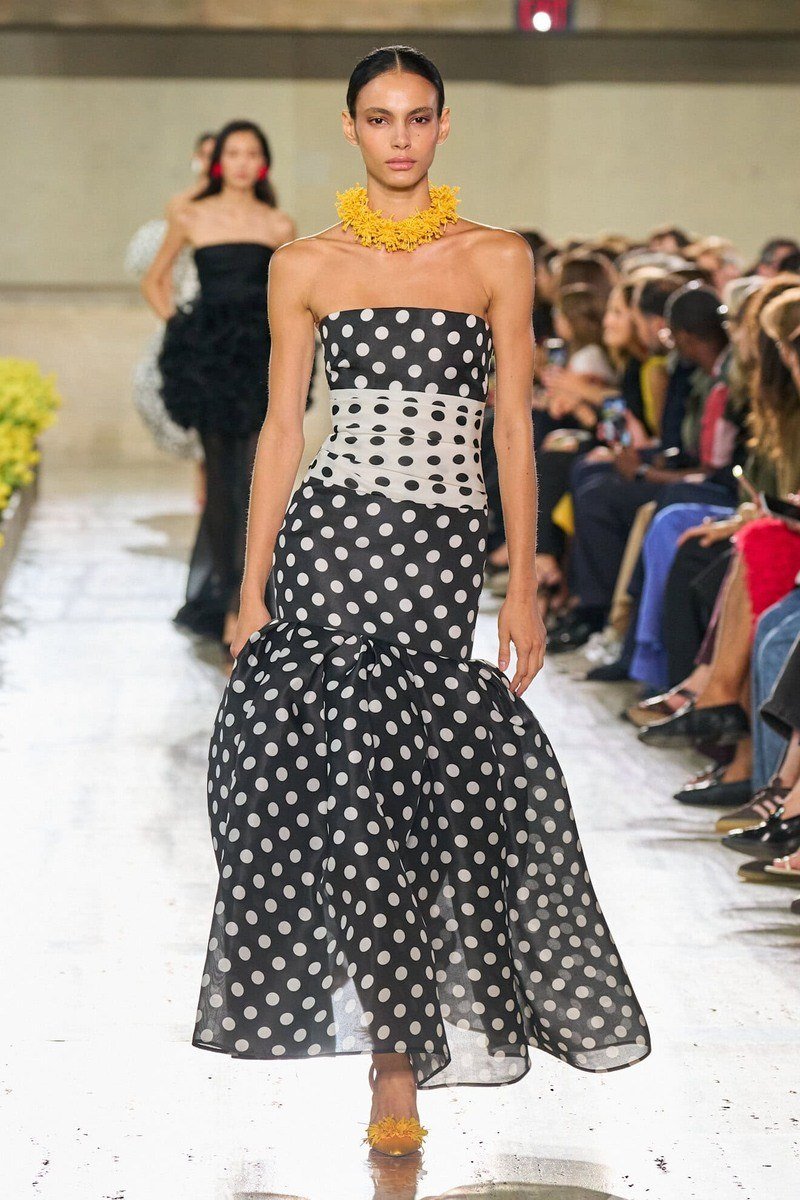 Desfile Carolina Herrera primavera 2027 em Nova York