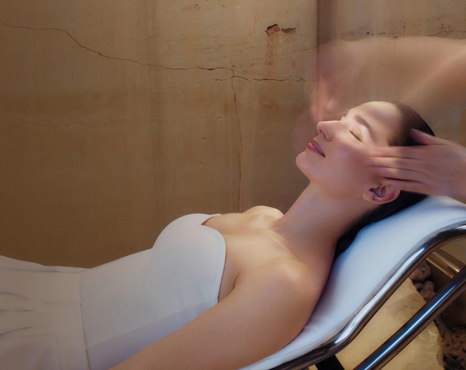Tratamento de spa da Natura Bisse para parceria com The World 50 Best Hotels 2026