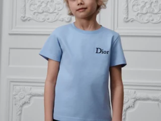 Baby Dior ganha a assinatura de Jonathan Anderson