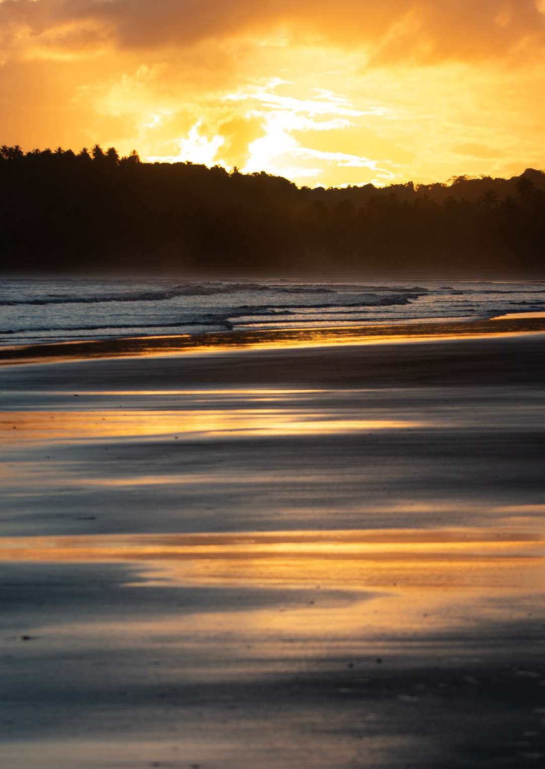 Pôr do sol na Praia dos Morros de Camaragibe, em Alagoas