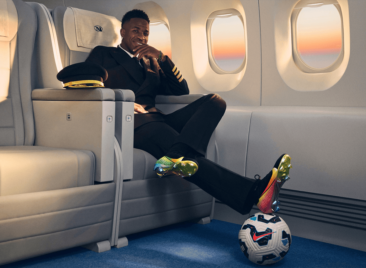 Vini Jr. recebe primeira edição exclusiva das chuteiras nike mercurial player edition