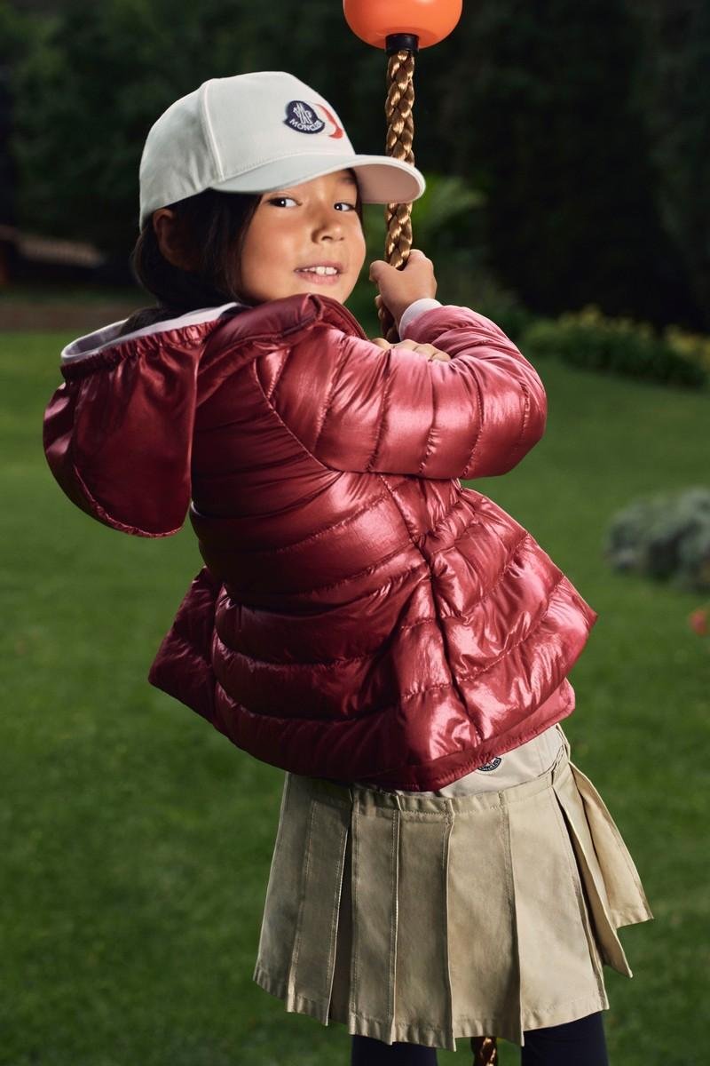 Moncler Enfant: quando a especialização em roupas técnicas chega à infância