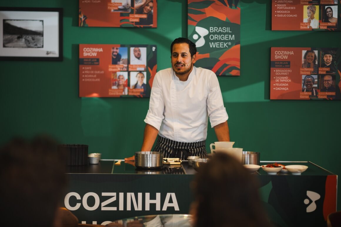 Chef se apresenta no Cozinha Show da Brasil Origem Week