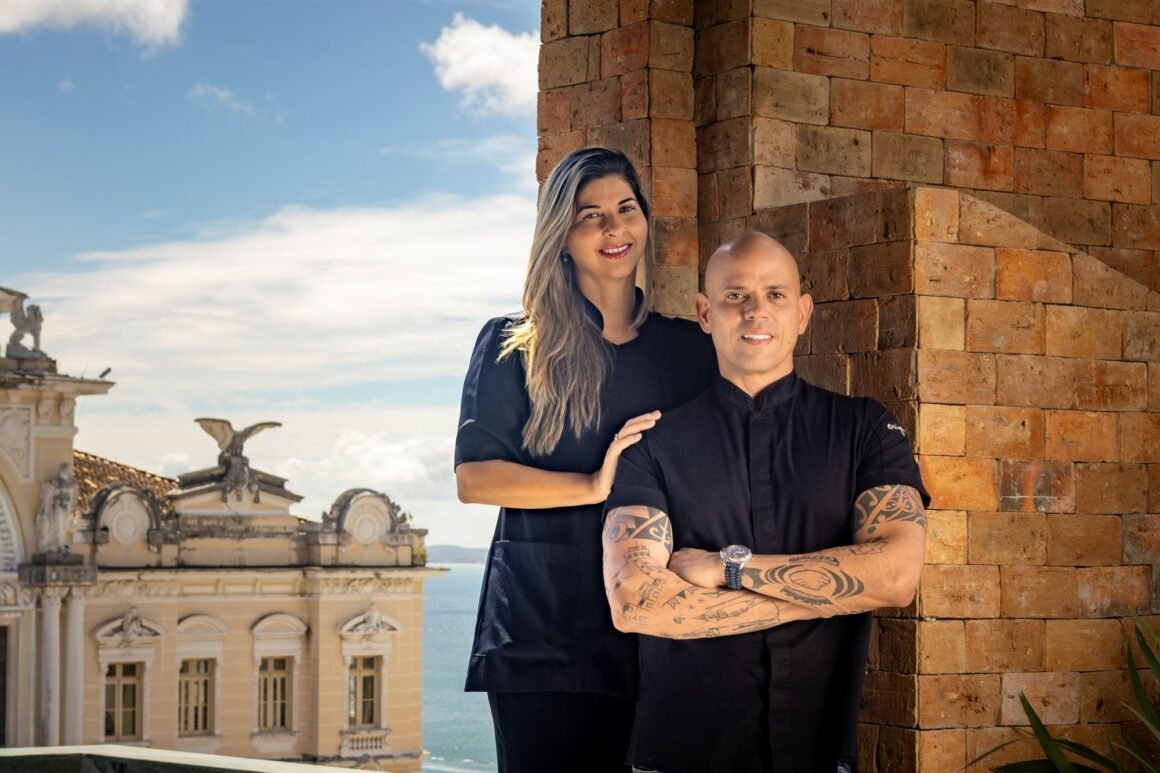 Os chefs Lisiane Arouca e Fabrício Lemos, do restaurante Origem, em Salvador